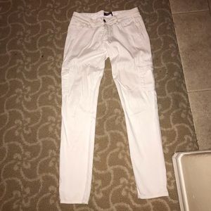 PAIGE White Jeans with Cargo pockets on side